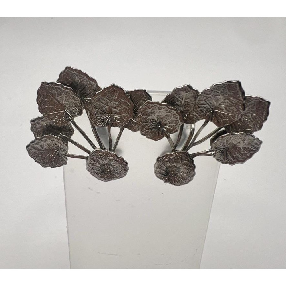 Vintage Silver Tone Leaf Clip-On Earrings‎